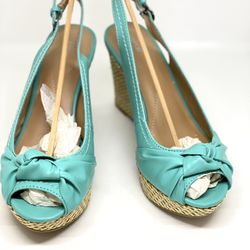 APT.9💥NIB💥Women’s Wedges Size 6