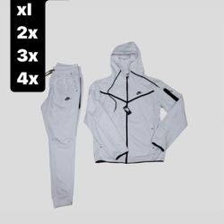 Nike Sweatsuits 