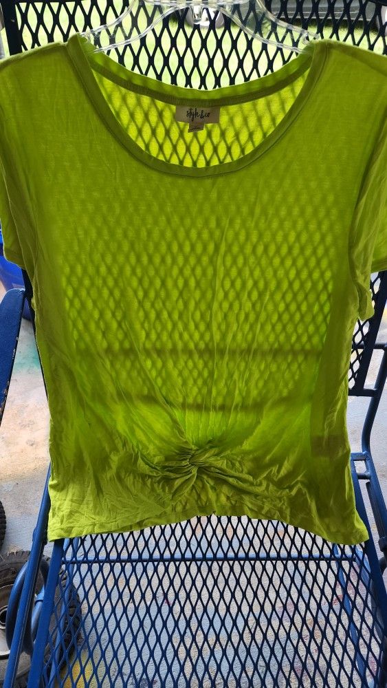 Style & Co. (Macy's) XL Women's Front Twist Shirt