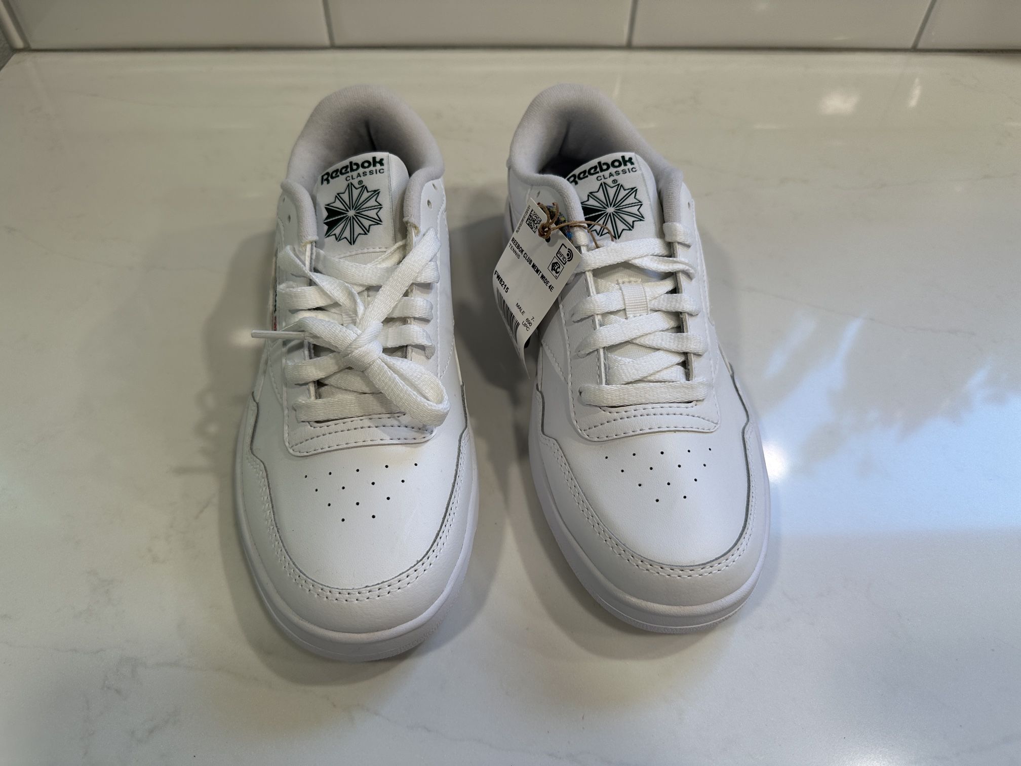 Reebok Sneakers (Men’s wide 8.5)