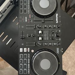 Numark Platinum Mixer With Case 