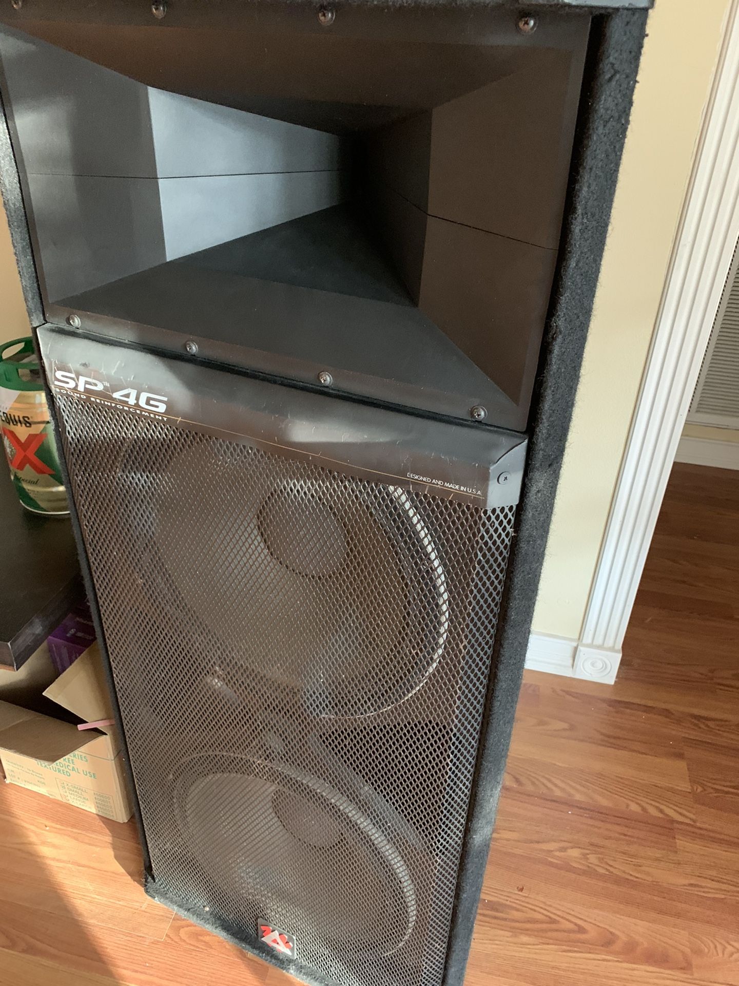 Two Peavey SP 4G Speakers