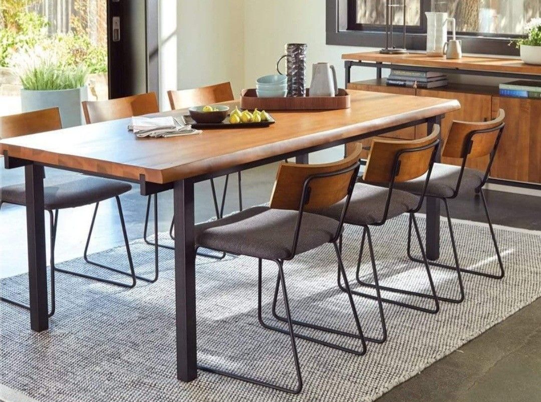 Dania Furniture Dining Table