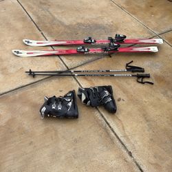 K2 Escape 2500 14mm Side cut Skis Set