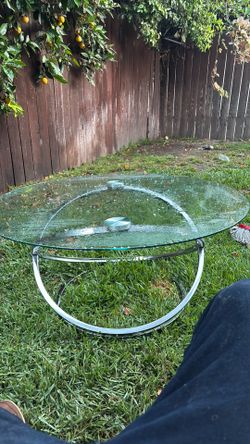 Tempered glass coffe table