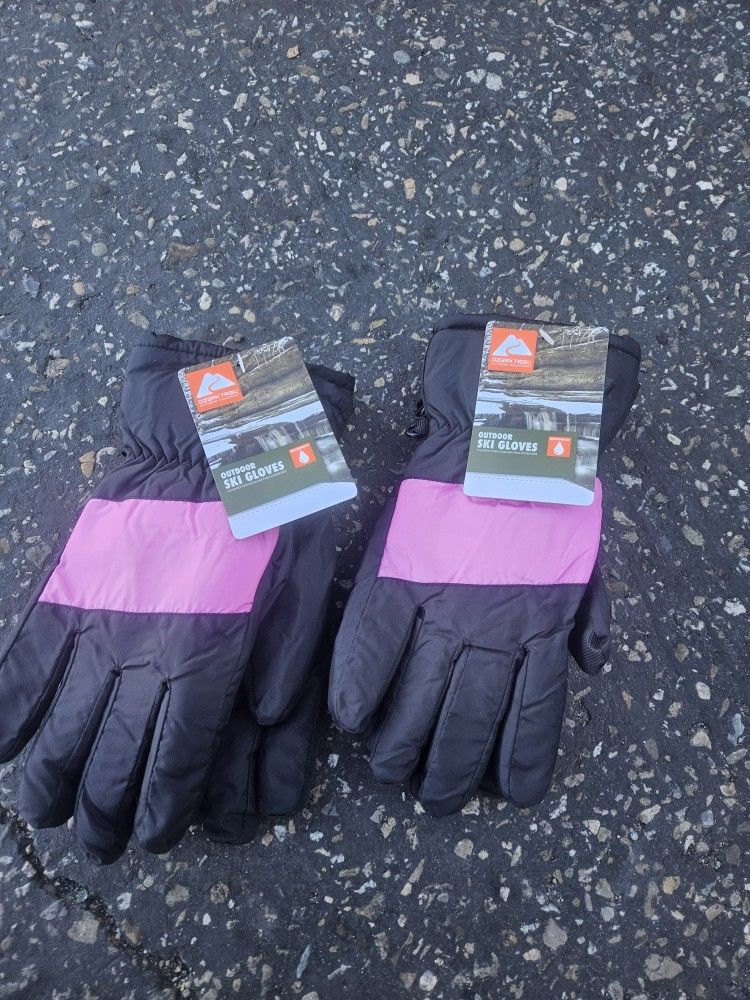 Snow Gloves Yourh Size S/M NEW $12 EACH