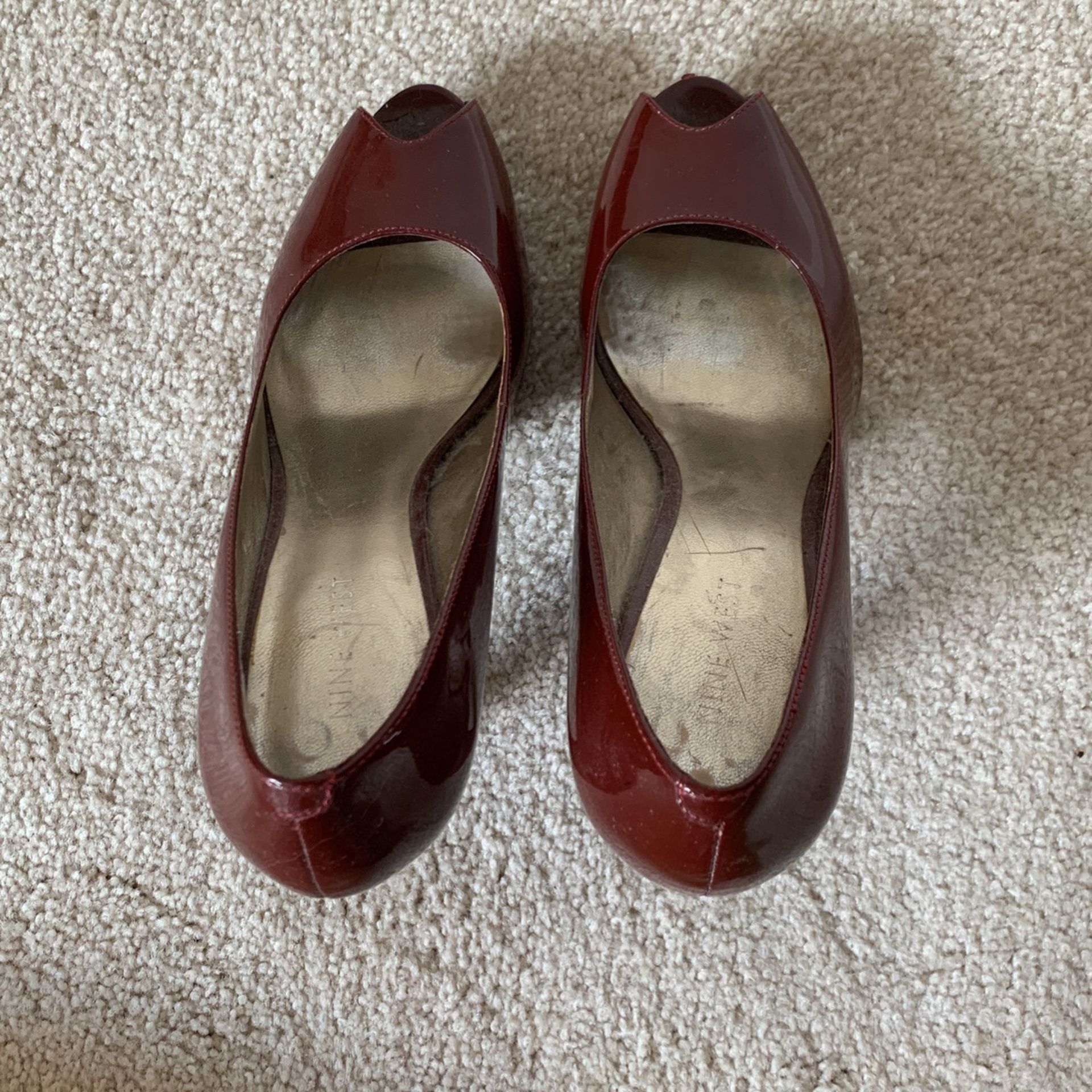 4 in Patent-Leather Heels , Size 7