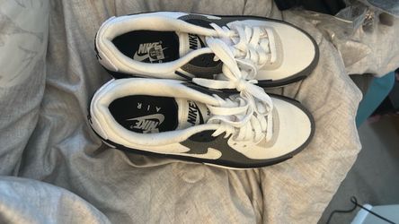 Men’s Air Max 90 size 7.5