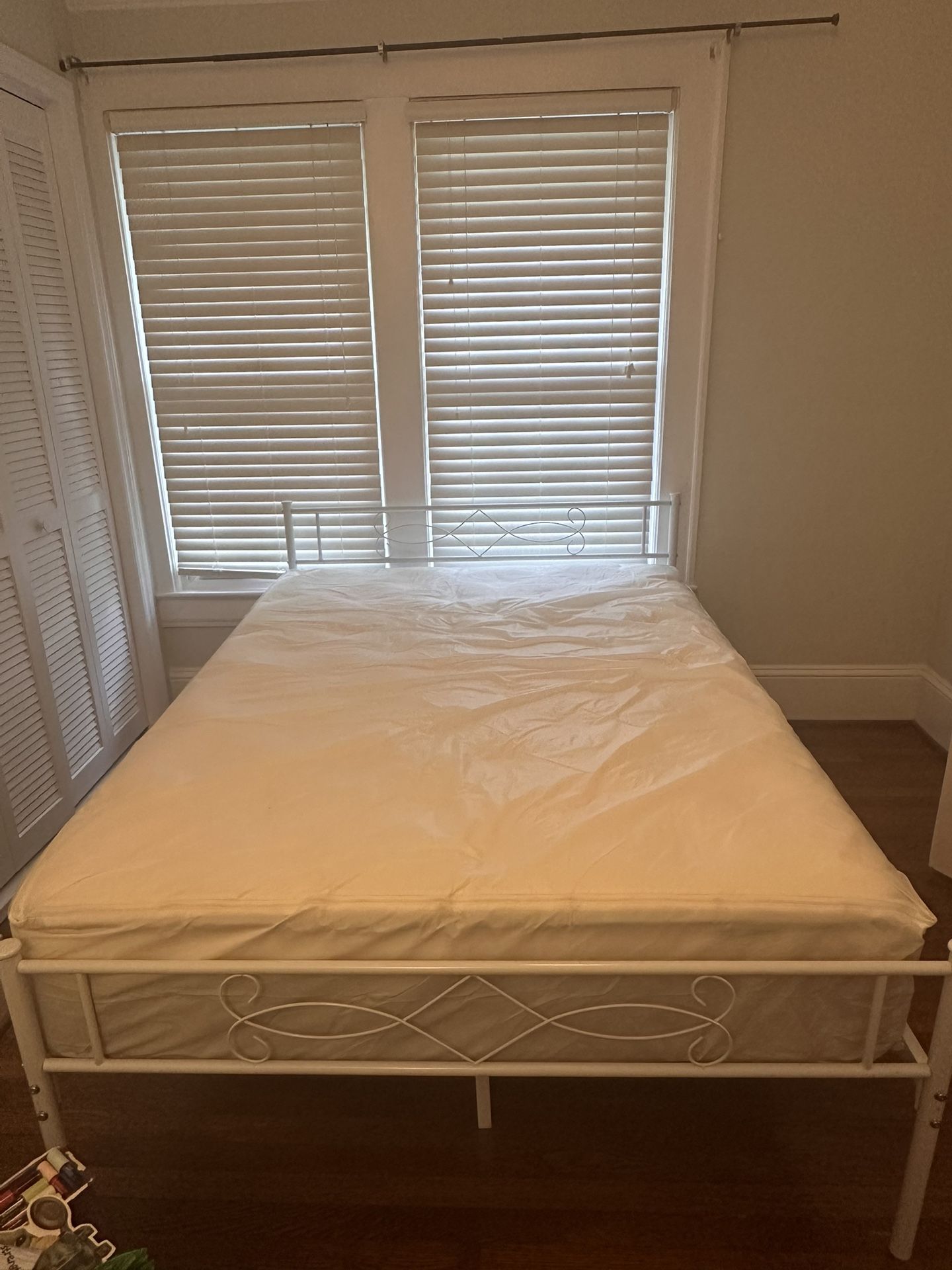 Full Size Bed Frame And Mattress