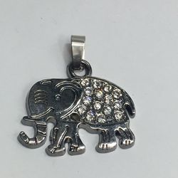 ELEPHANT PENDANT 