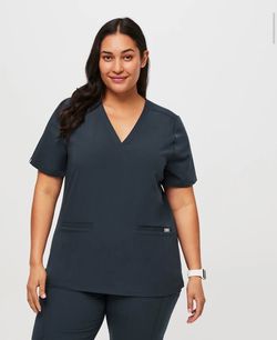Dark Harbor Casma™ - Three-Pocket Scrub Top