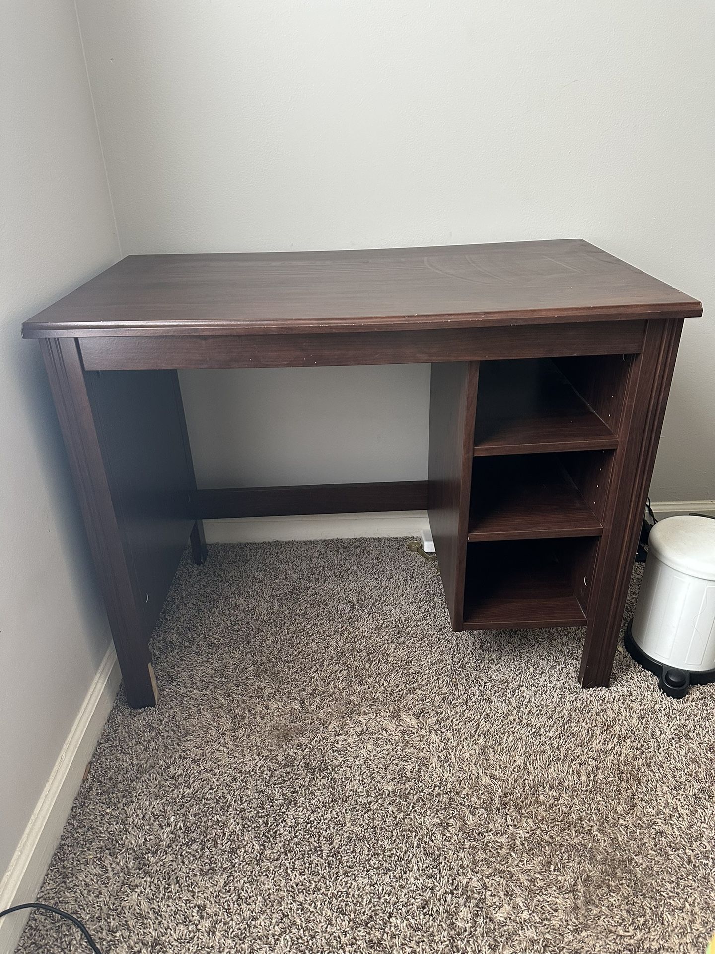 Free Desk