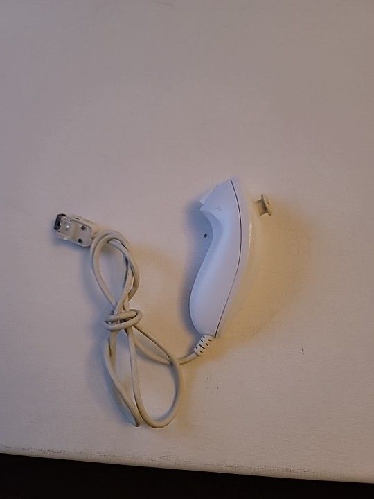 Nintendo Wii Nunchuck/ White