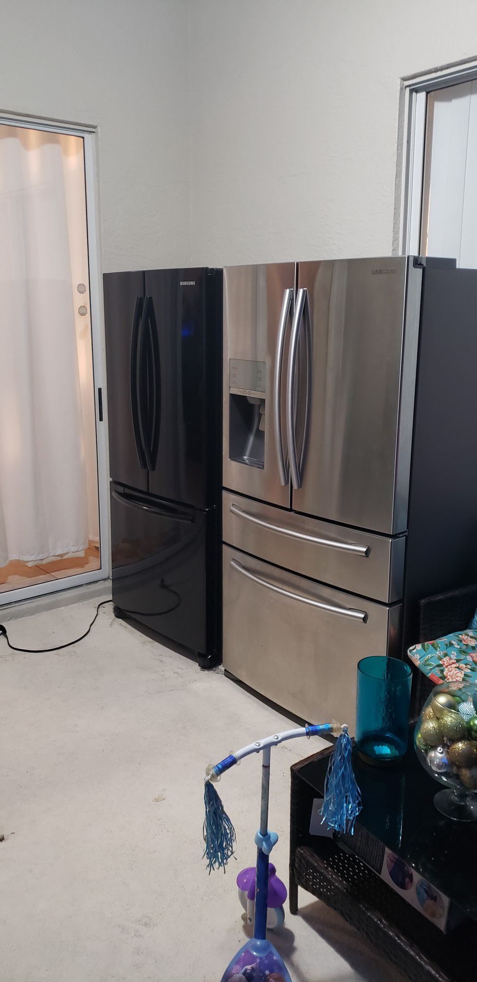 Samsung refrigerator French door 4 door nevra