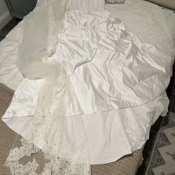 David’s Bridal wedding dress size 6✨