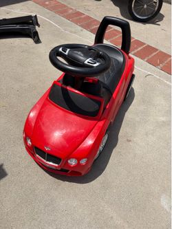Kids ride on Bentley