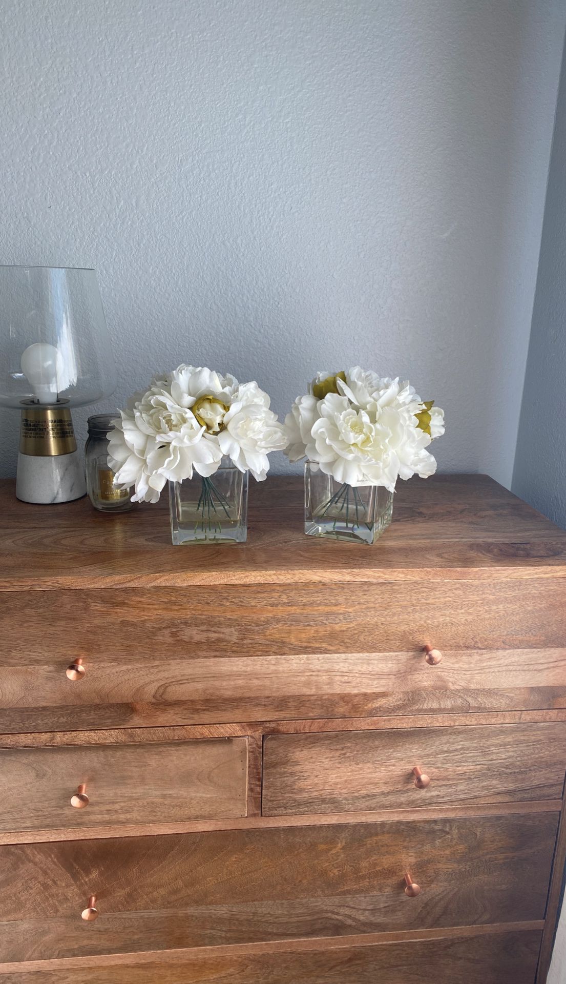 Decorative Faux Flowers with vases (2)