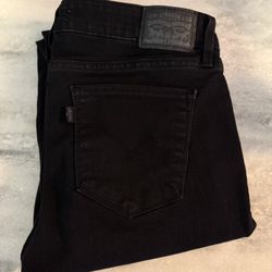 Levi’s 711 Women’s Skinny Jeans