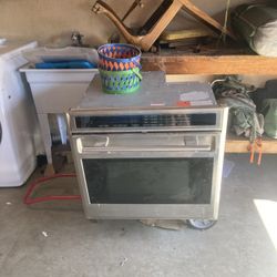 Wolf SO30F/S 30 Inch Stainless Steel Built-In Electric Single Wall Oven Tested