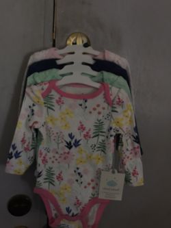 Infant onesie 4 pairs with mittens