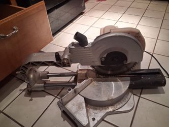 Makita ls1011 10 inch slide compound miter saw