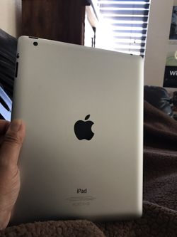 iPad 4th gen 32 gigs