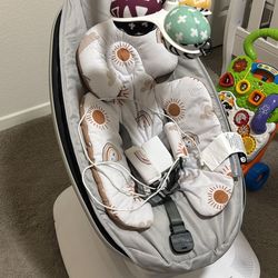 4moms Mamaroo Multi motion Baby Swing