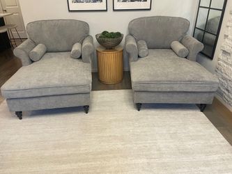 Brand New 2 piece Chairs Open Box ! Details are on the picture !