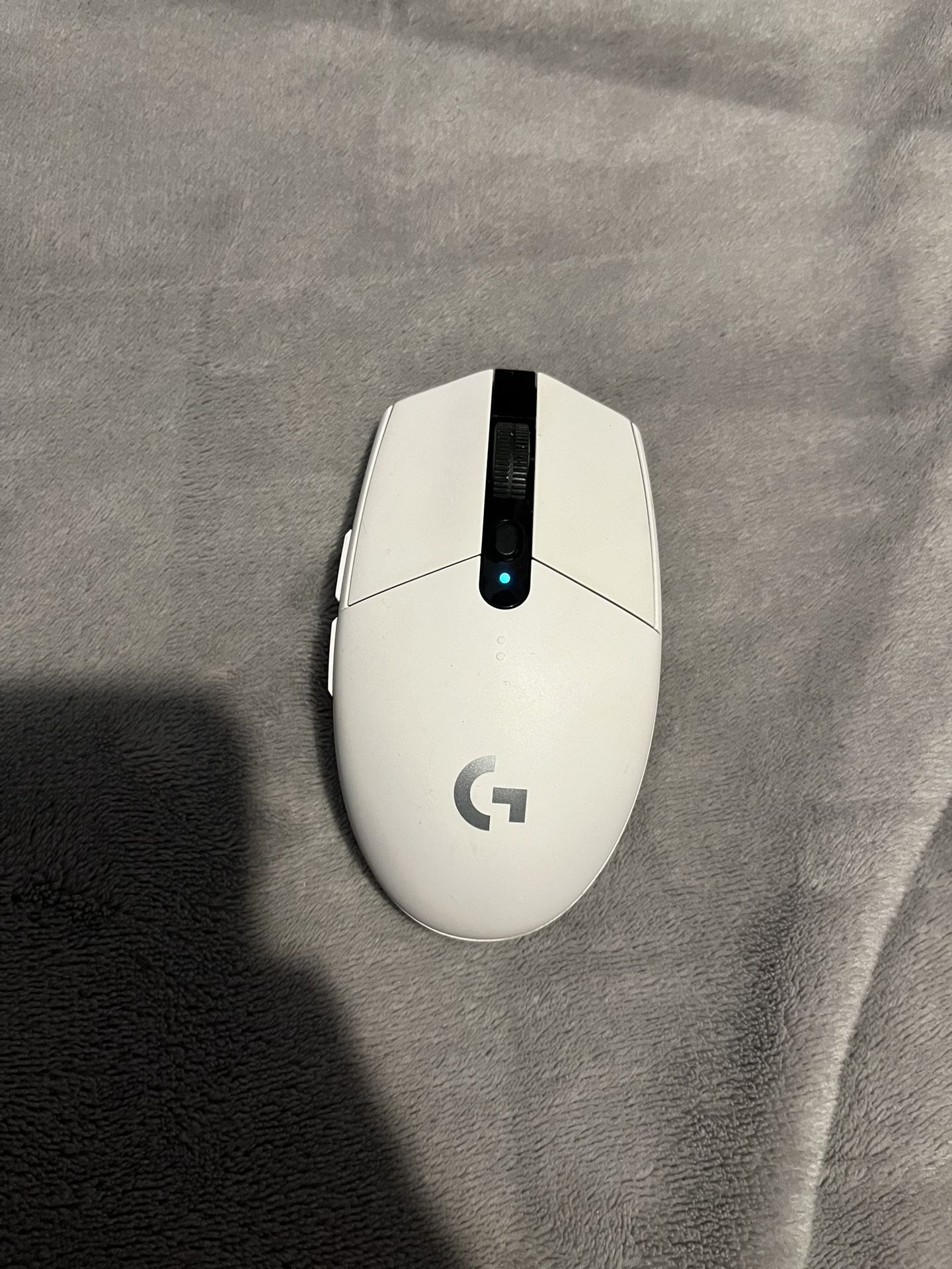 Logitech G305