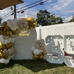 Marquee Numbers