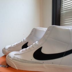 Vintage 77 Nike Blazers 