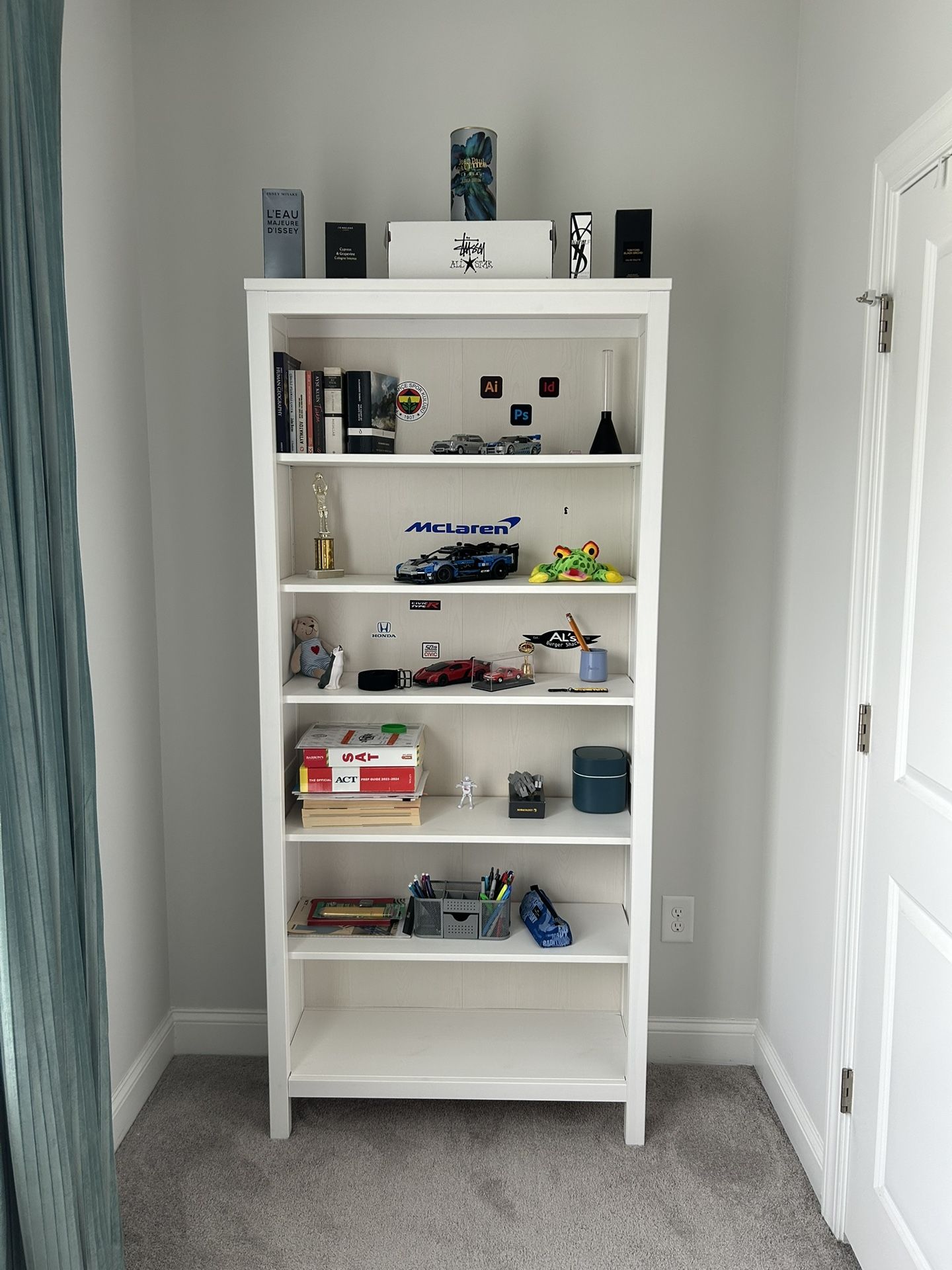 Bookshelf