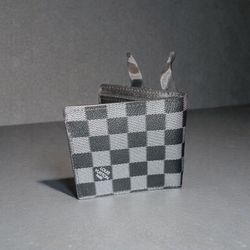 Louis Vuitton Men's Black Checkered Monogram Bifold Wallet Logo Accent