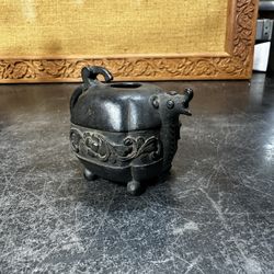 Genuine Chinese Antique Ming Dynasty Scholars Water Dropper In Bronze No Lid