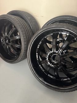 Tires and Wheels 28 inch Perfect