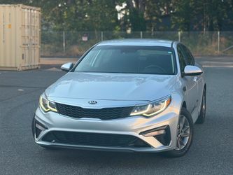 2020 Kia Optima Silver 4-Door Sedan