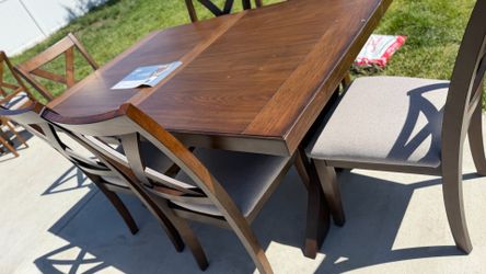 ✨ Comedor nuevo de 6 sillas con mesa expansible ✨ Brand new 6-chair dining set with expandable table ✨