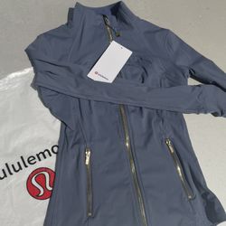 Lululemon Size 6
