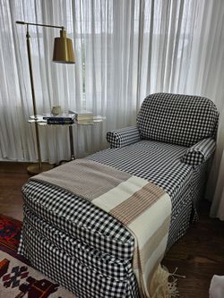 Black & White Gingham Upholstered Chaise Lounge / Daybed – Excellent Condition