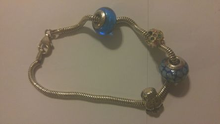 Zales Persona bracelet/charms