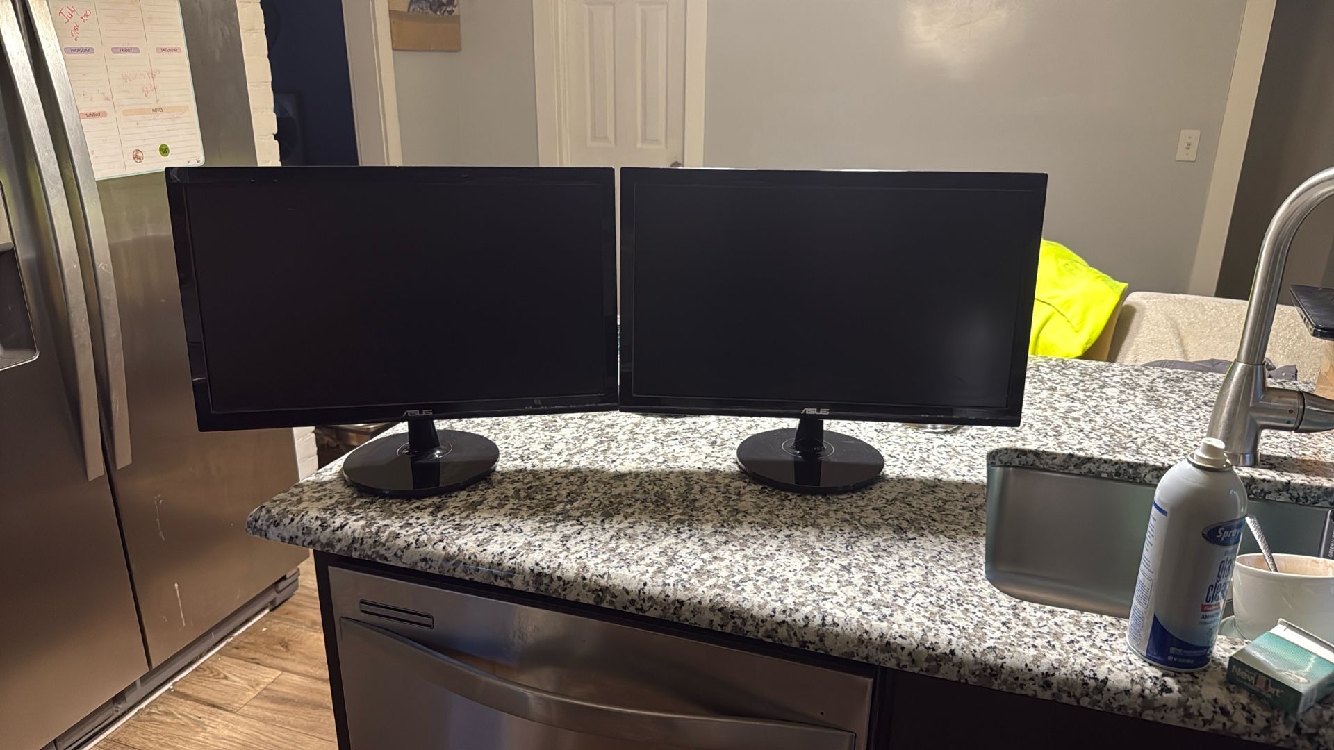 Asus 20in monitors 