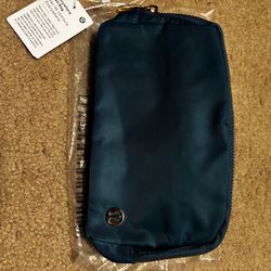 Lululemon belt bag