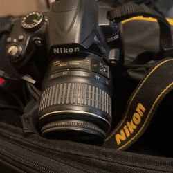 Nikon  D3000  HD  CAMERA 