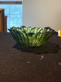 Indiana glass company, vintage sunflower bowl