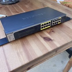 NetGear ProSafe GS516TP Switch 16 Ports