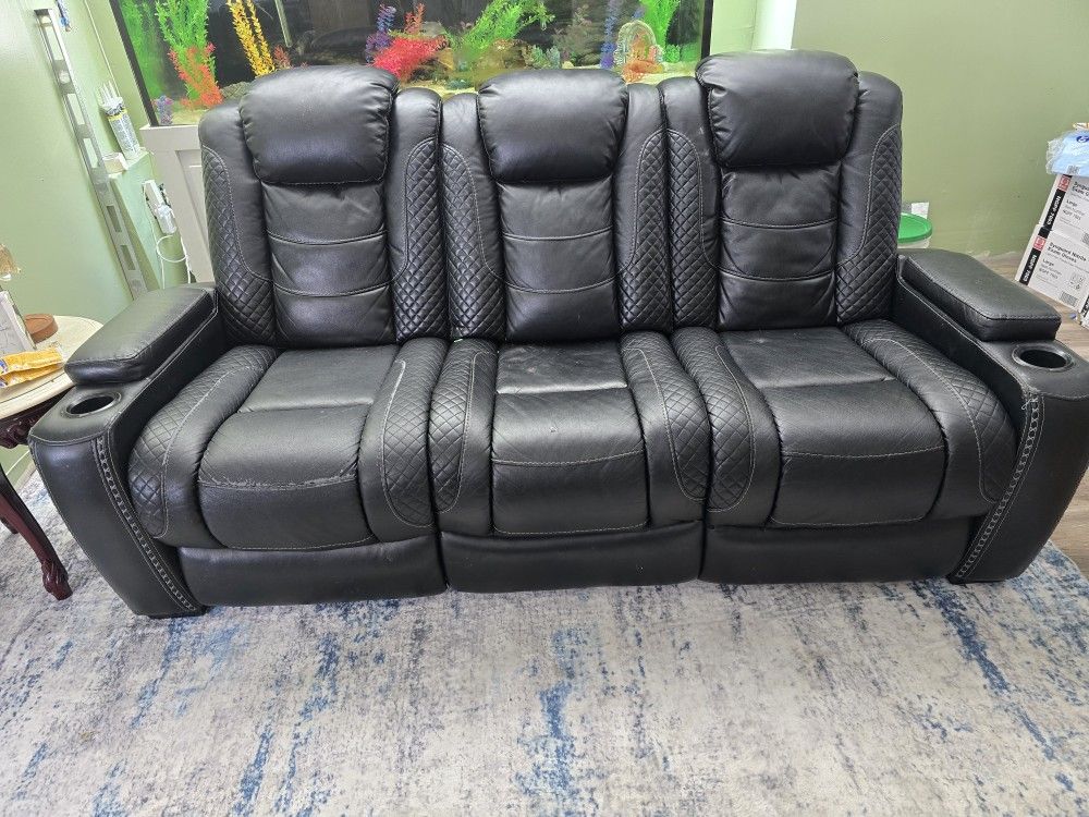 Leather sofa recliner black