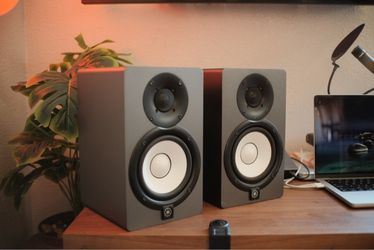 Yamaha HS5 Studio Monitor Pair - Slate Grey