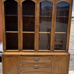 Vintage LANE hutch china cabinet buffet server sideboard solid wood antique cabinet L54”*D17”*H74”(address in description) 👇delivery 🚚 available wit