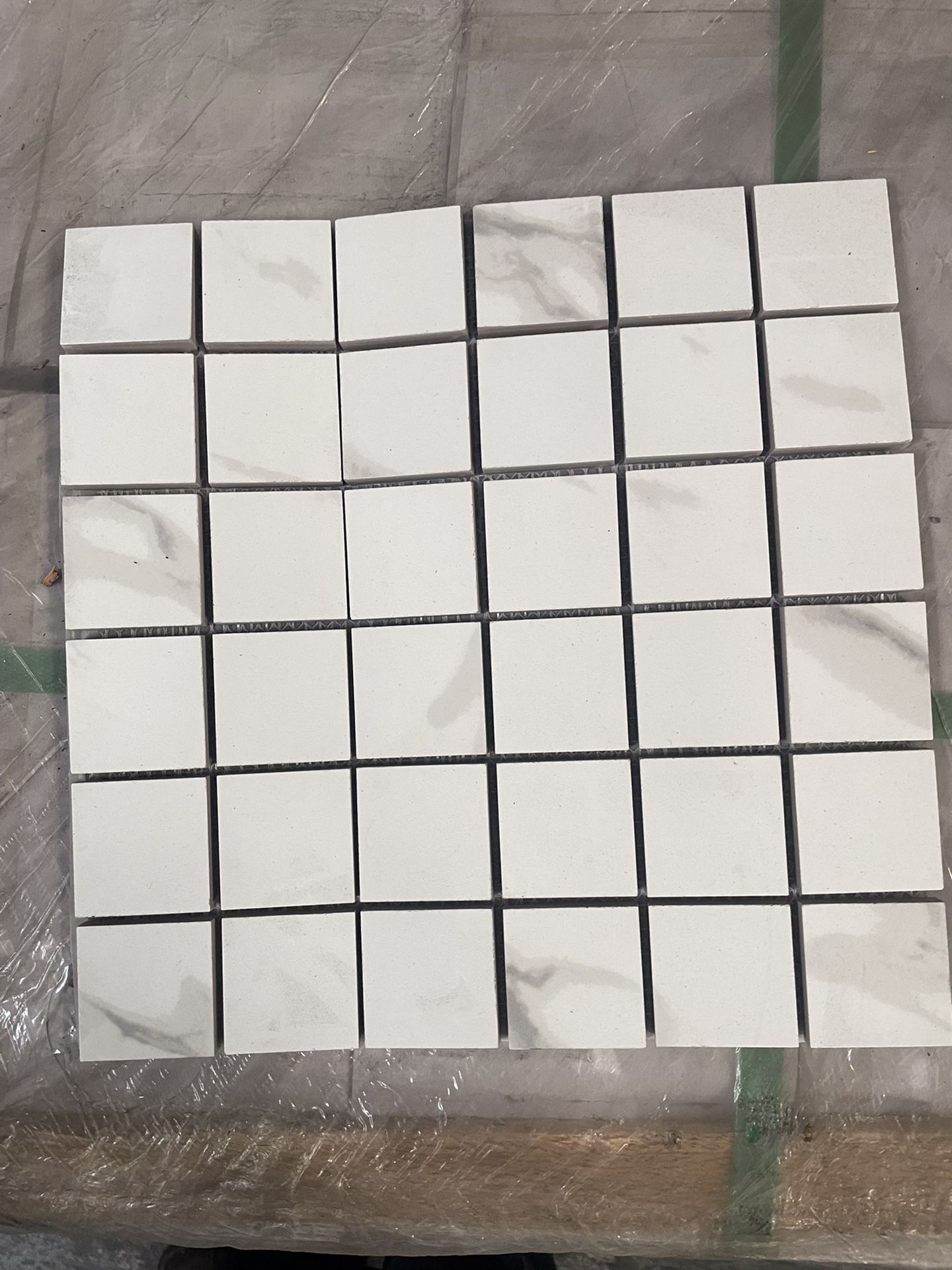 2x2 Cararra Mosaic Polished