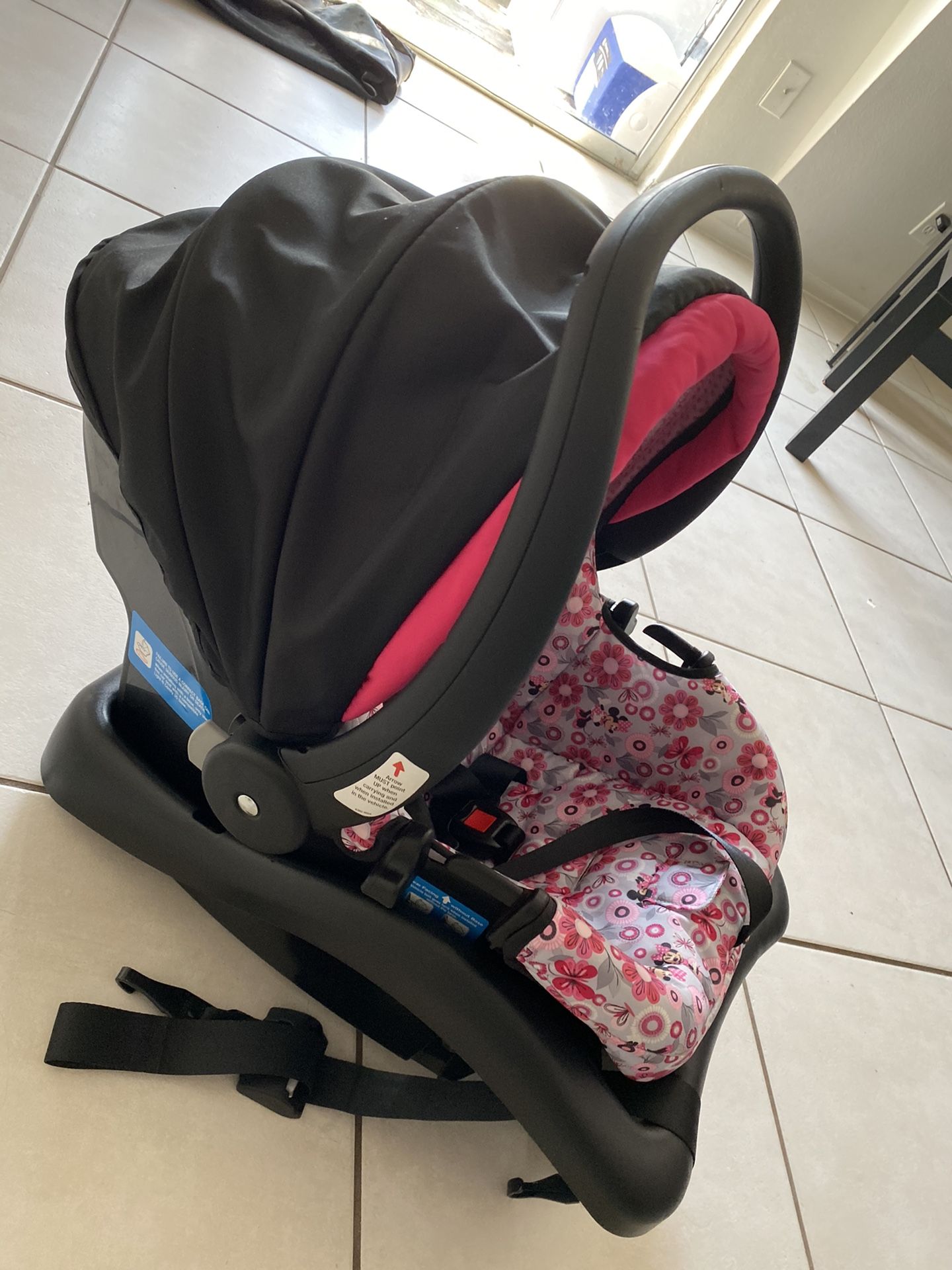 Graco Minnie Mouse stroller & car seat set